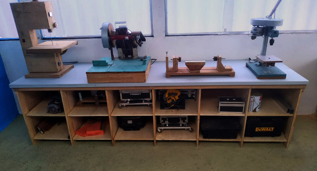 Projeto para balcão organizador de ferramentas para oficina